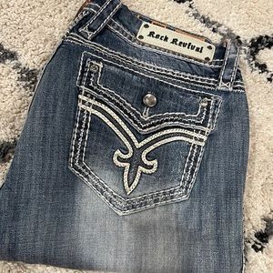 Womens Rock Rivival Jeans Size 33, Excellent Condition, Inseam 27 1/2